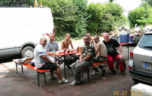 1er repas au terrain (récupération matériel du fort)