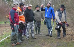 L' équipe du CSA en discussion avec le traceur du parcours.