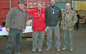 Podium vétéran tir libre.