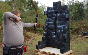 Pas bien large la meurtrière !