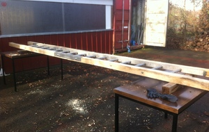 Construction de la passerelle.