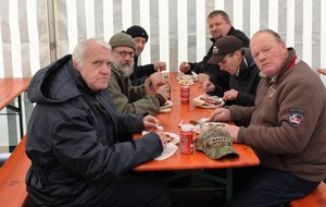 Faites pas la tête !